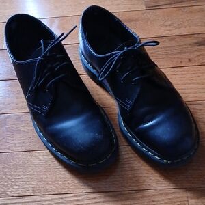 Dr Martins Size 10 Black Leather Men's Shoes